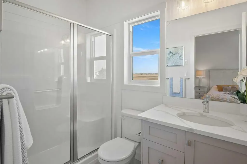 4 Emmett Crescent Red Deer AB T4P 3G8