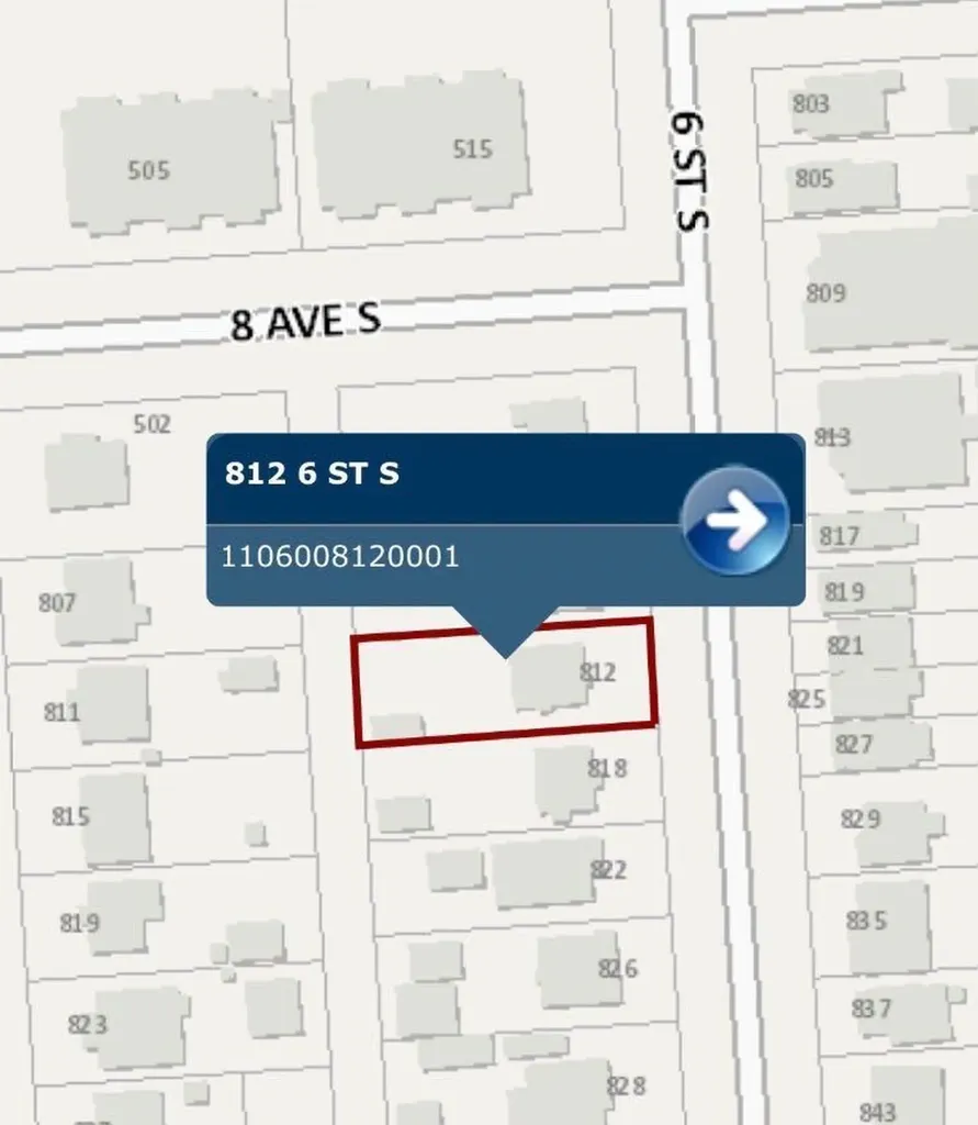812 6 Street S Lethbridge AB T1J 2E8