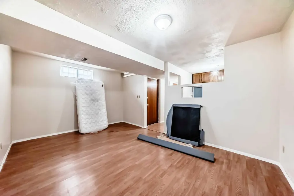 3341 Doverthorn Road SE Calgary AB T2B 2H1