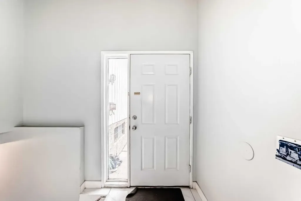 3341 Doverthorn Road SE Calgary AB T2B 2H1