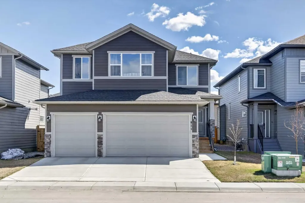 811 Mandalay Link Carstairs AB T0M 0N0