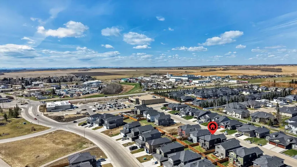 811 Mandalay Link Carstairs AB T0M 0N0