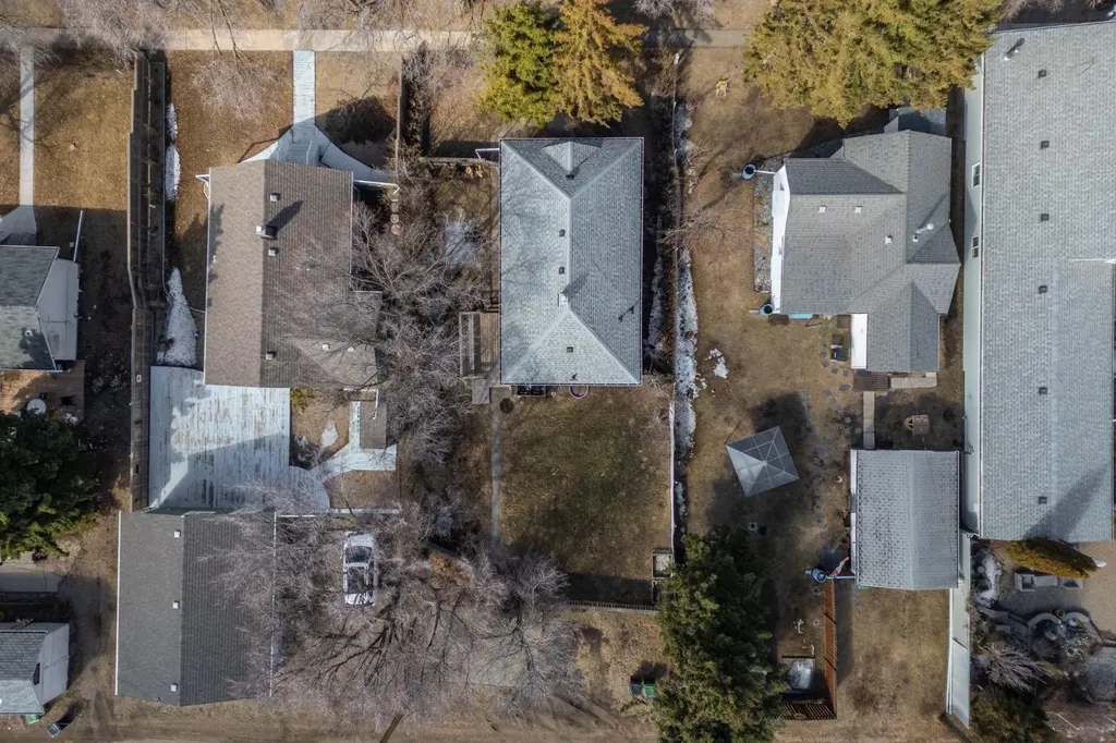 5015 52a Street Camrose AB T4V 3Y7