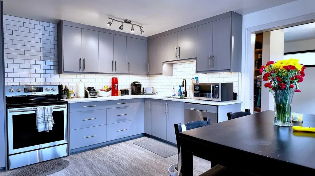 23 Mt Allen Drive Exshaw AB T0L2C0