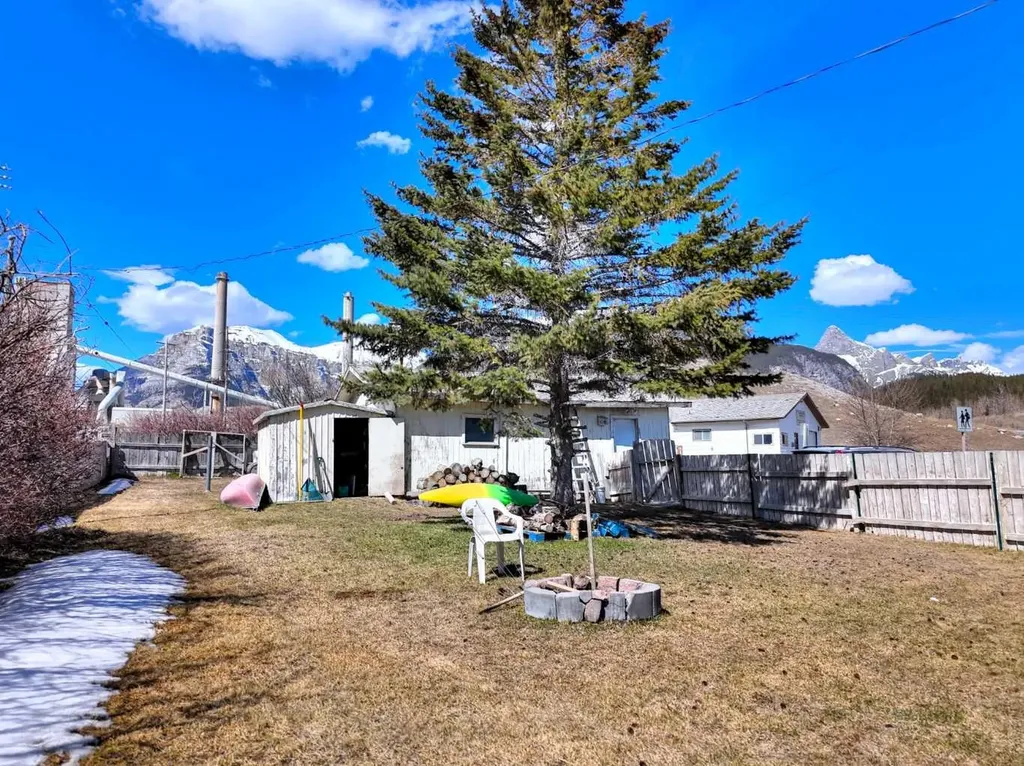 23 Mt Allen Drive Exshaw AB T0L2C0