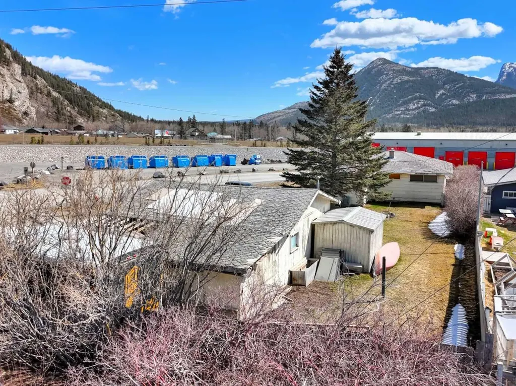 23 Mt Allen Drive Exshaw AB T0L2C0