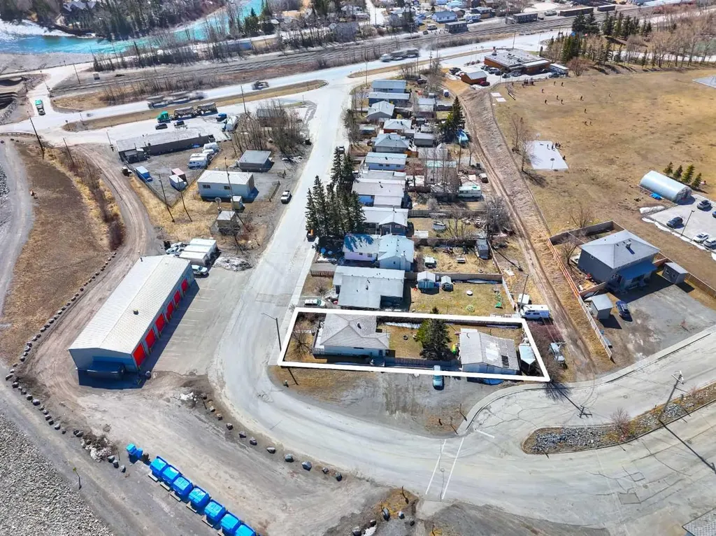 23 Mt Allen Drive Exshaw AB T0L2C0