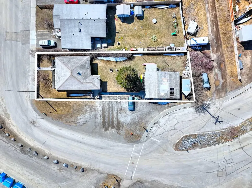 23 Mt Allen Drive Exshaw AB T0L2C0