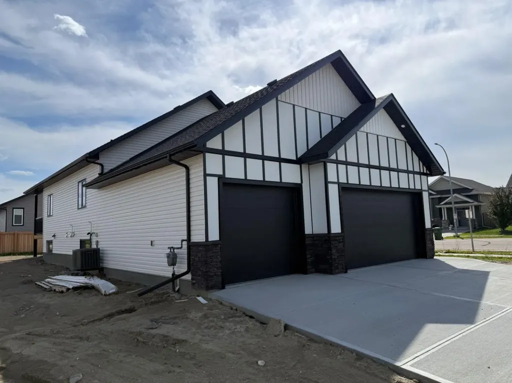 7115 37 Street Lloydminster AB T9V 3R1