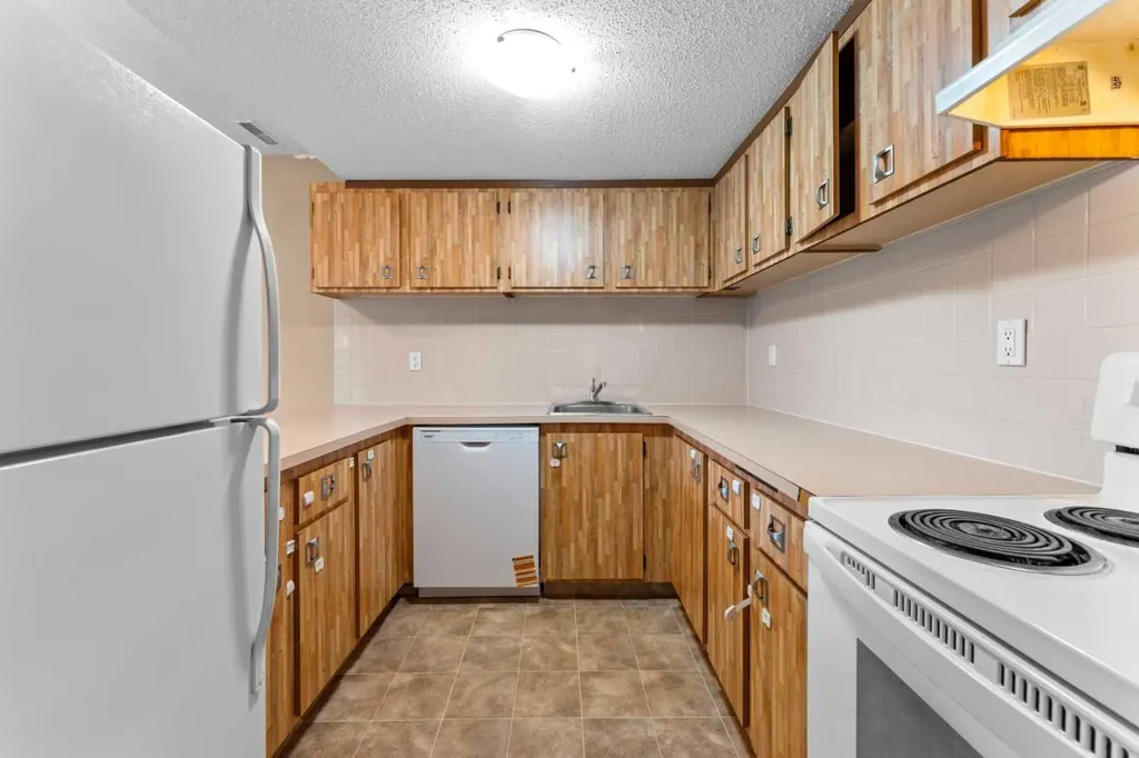2200 Woodview Drive SW Calgary AB T2W 3N6