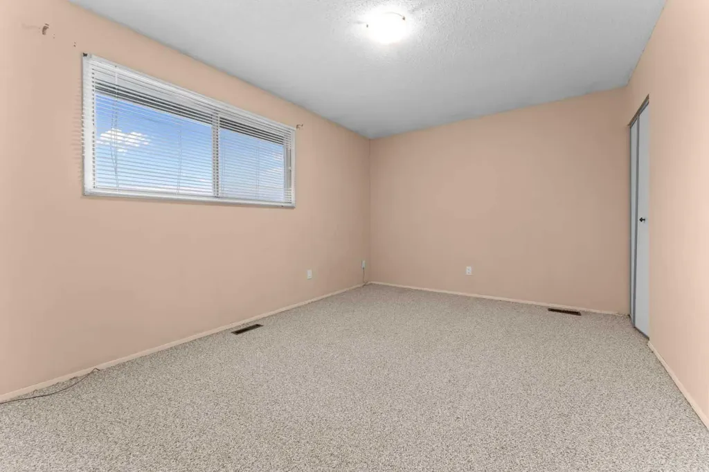 2200 Woodview Drive SW Calgary AB T2W 3N6