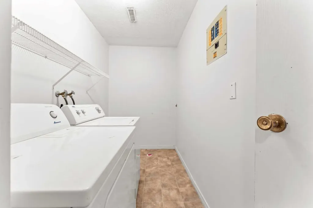 2200 Woodview Drive SW Calgary AB T2W 3N6
