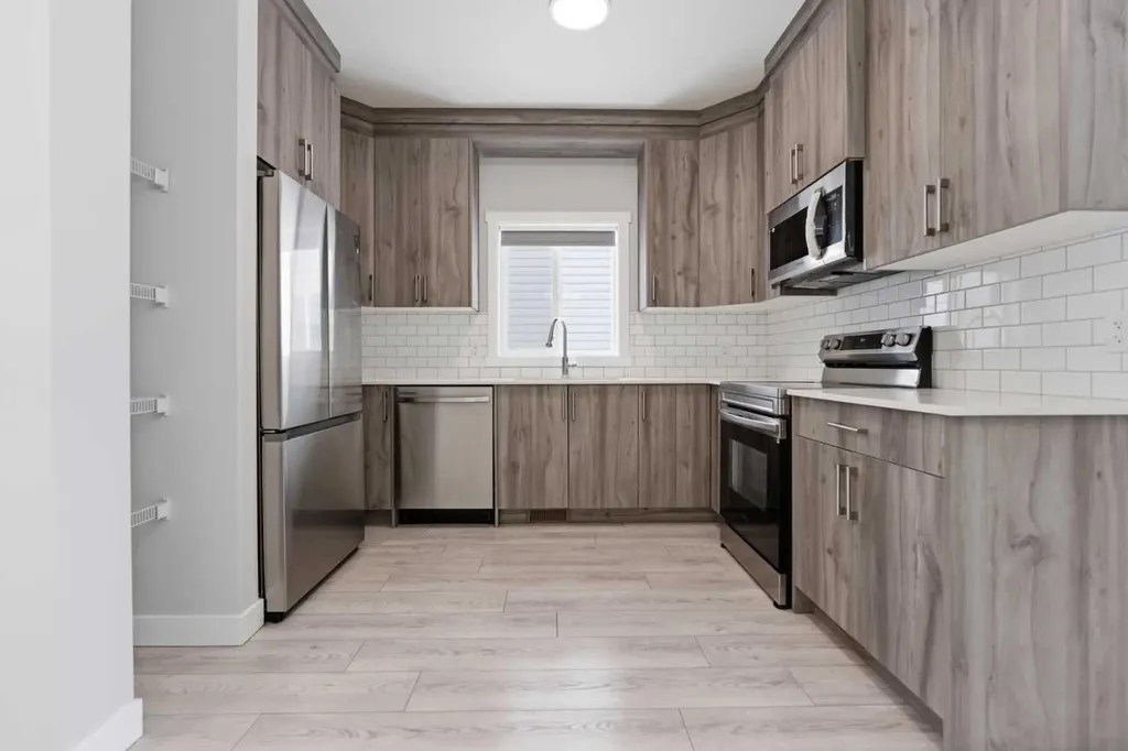 68 Cornerbrook View NE Calgary AB T3N 2B5