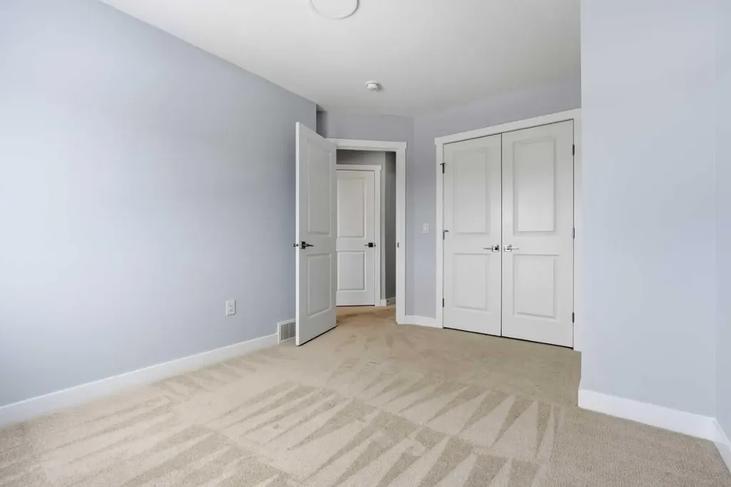 68 Cornerbrook View NE Calgary AB T3N 2B5