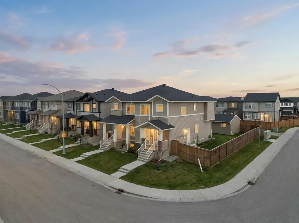 68 Cornerbrook View NE Calgary AB T3N 2B5