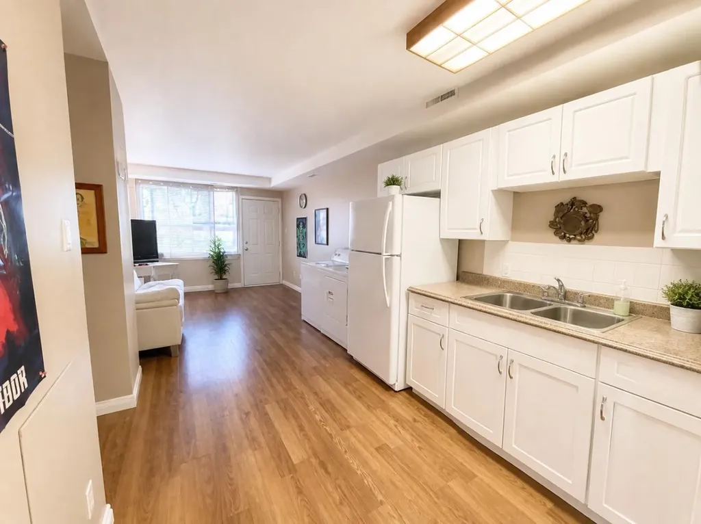 1327 Scenic Drive S Lethbridge AB T1K1M3