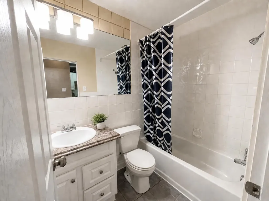 1327 Scenic Drive S Lethbridge AB T1K1M3