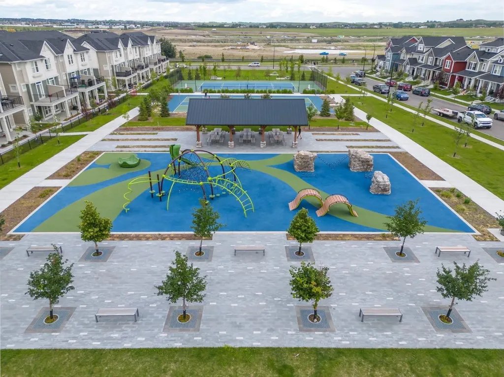 321 South Point Green Airdrie AB T4B4L1