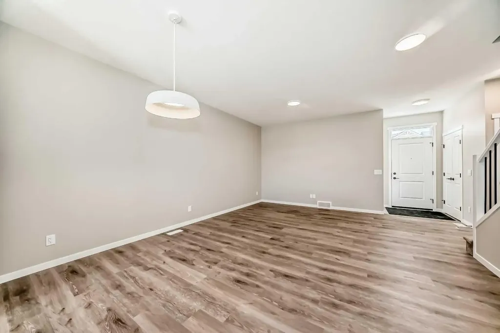 1098 Sawgrass Link NW Airdrie AB T4B5V2