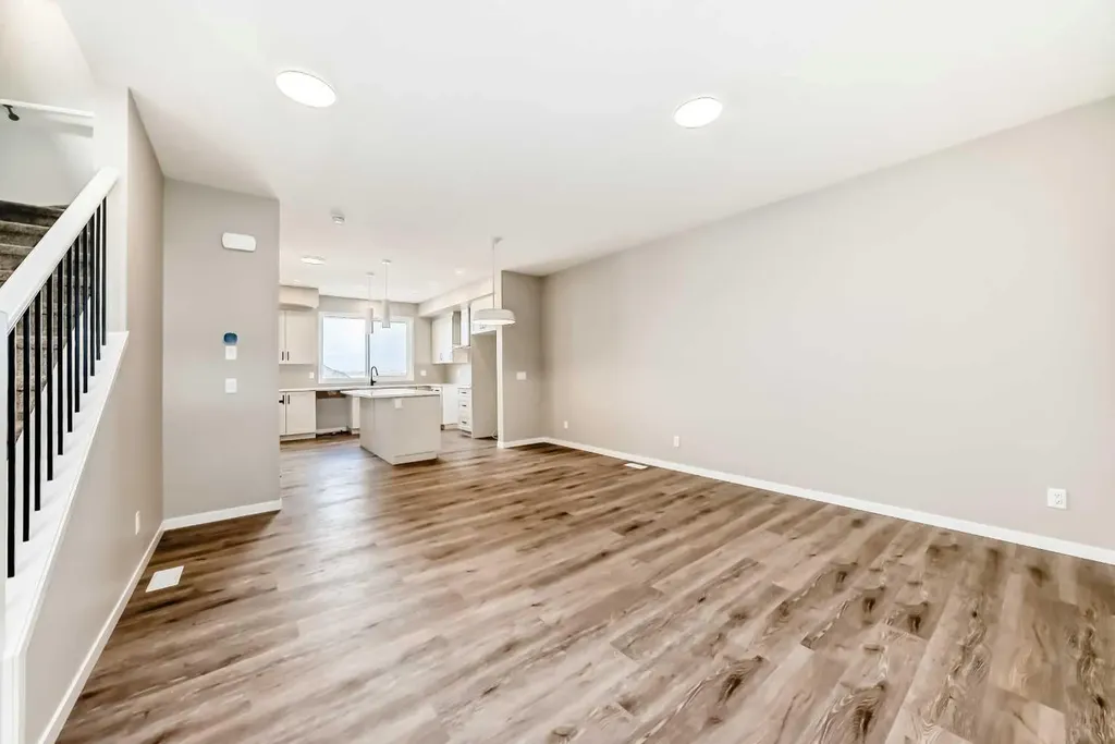 1098 Sawgrass Link NW Airdrie AB T4B5V2