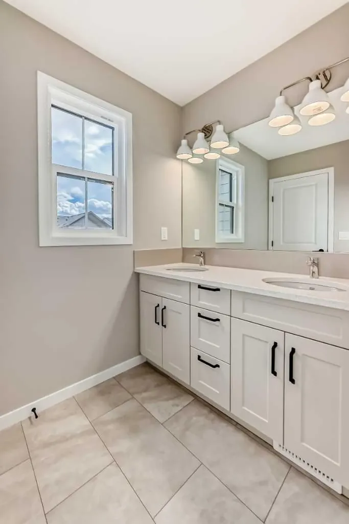 1098 Sawgrass Link NW Airdrie AB T4B5V2