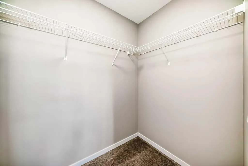 1098 Sawgrass Link NW Airdrie AB T4B5V2