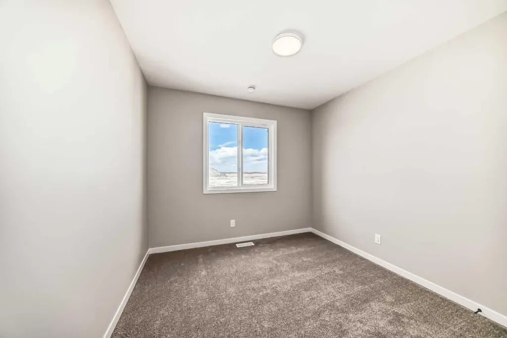 1098 Sawgrass Link NW Airdrie AB T4B5V2