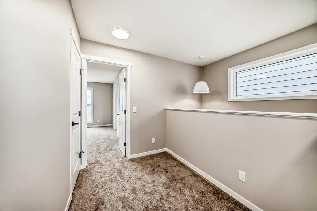 1098 Sawgrass Link NW Airdrie AB T4B5V2