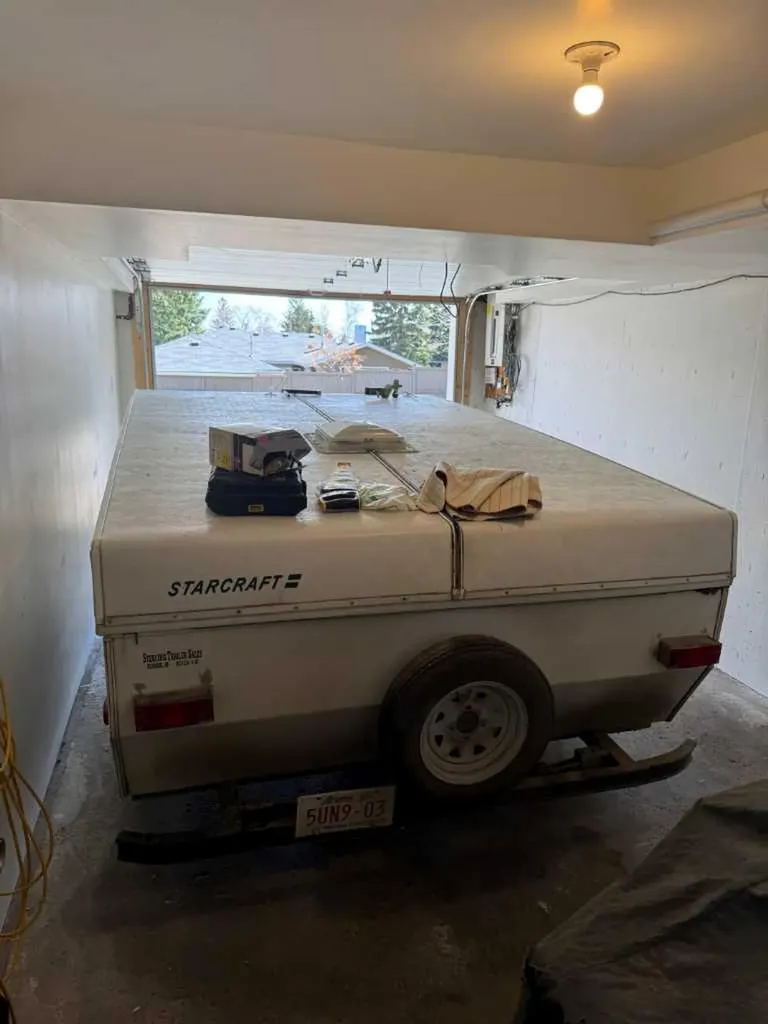 201 Holland Street NW Calgary AB T2K 2E9