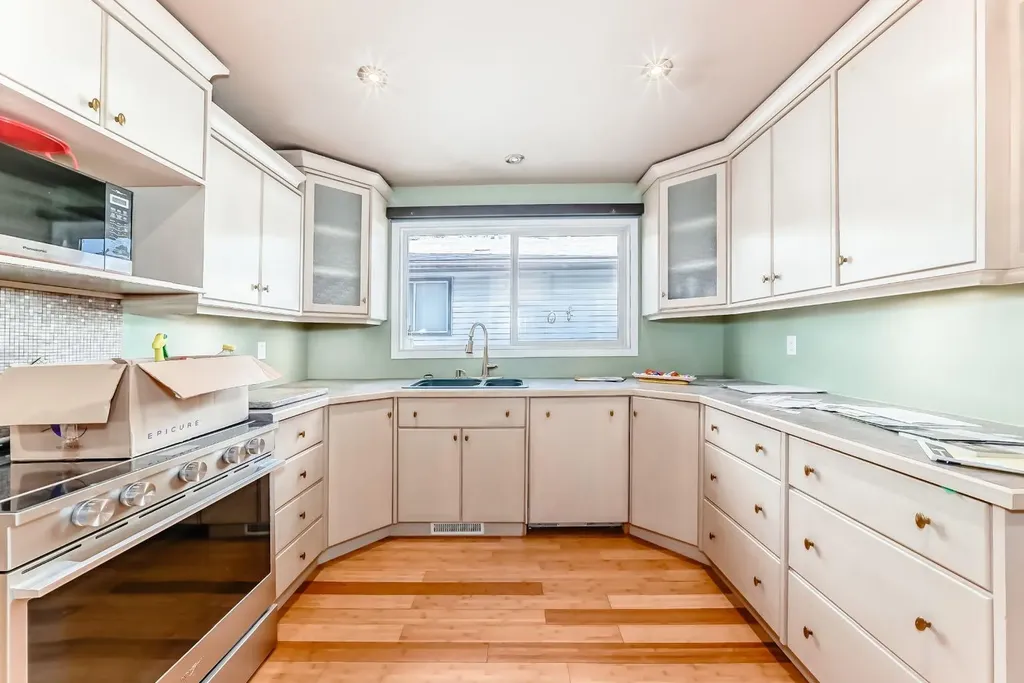 274 Templeview Way NE Calgary AB T1Y 3Y9