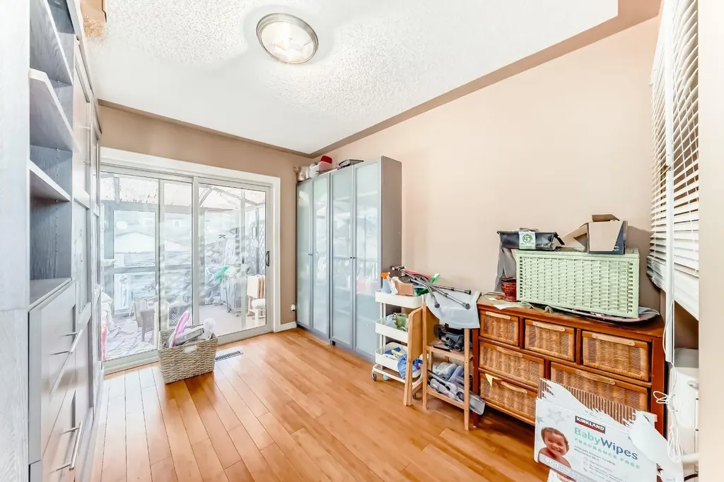 274 Templeview Way NE Calgary AB T1Y 3Y9
