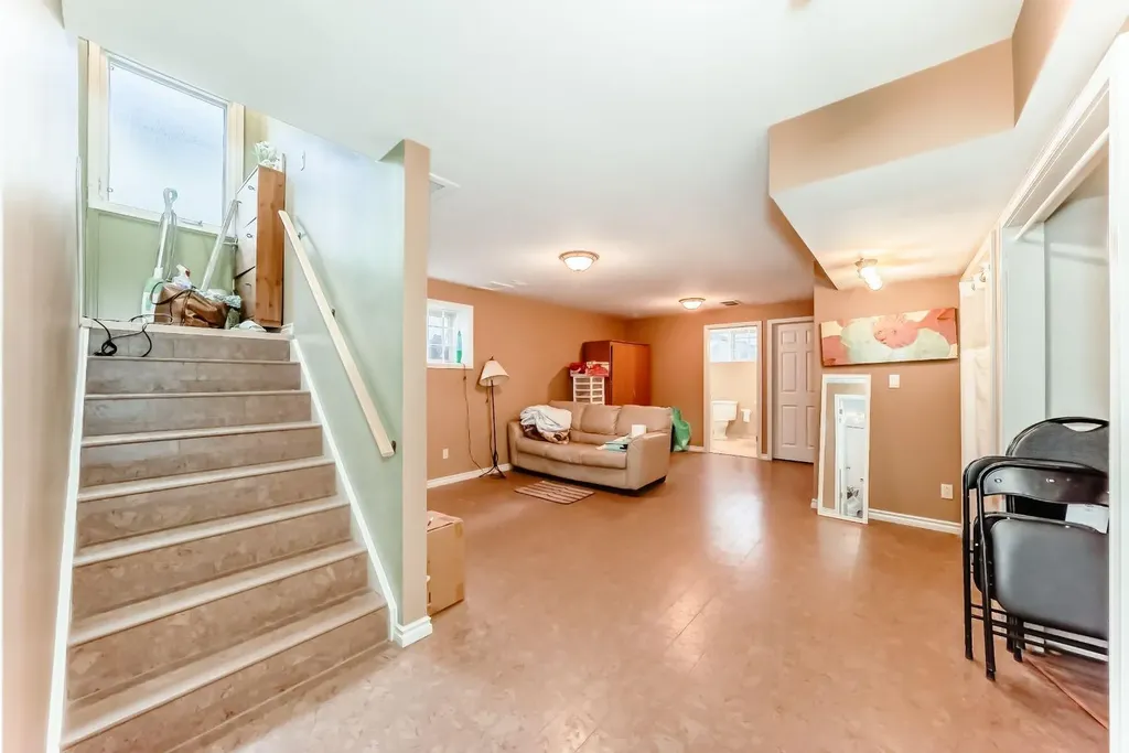 274 Templeview Way NE Calgary AB T1Y 3Y9