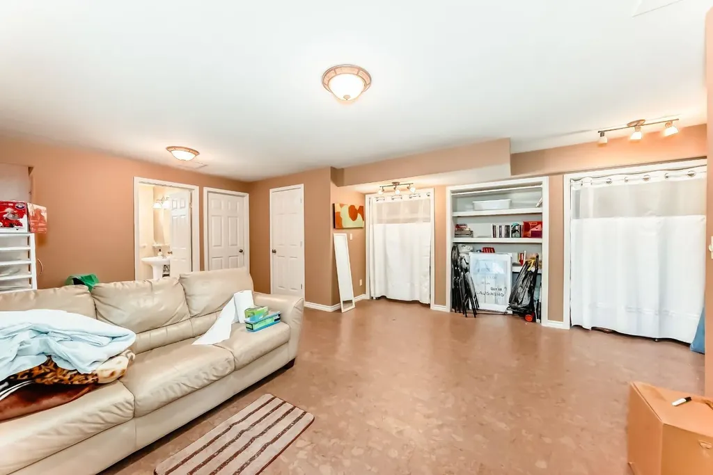 274 Templeview Way NE Calgary AB T1Y 3Y9