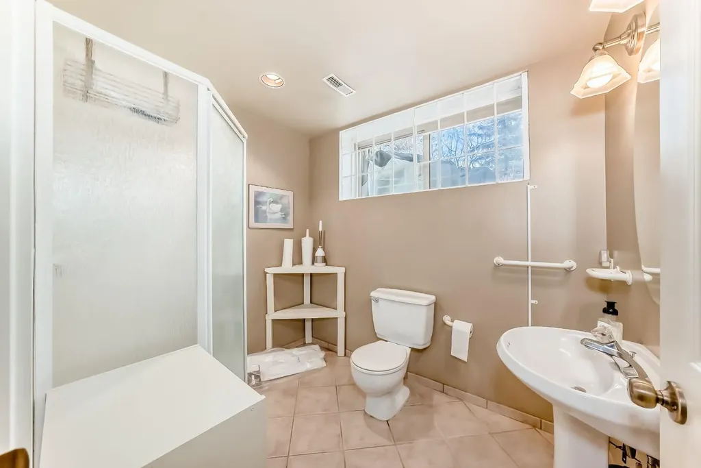 274 Templeview Way NE Calgary AB T1Y 3Y9