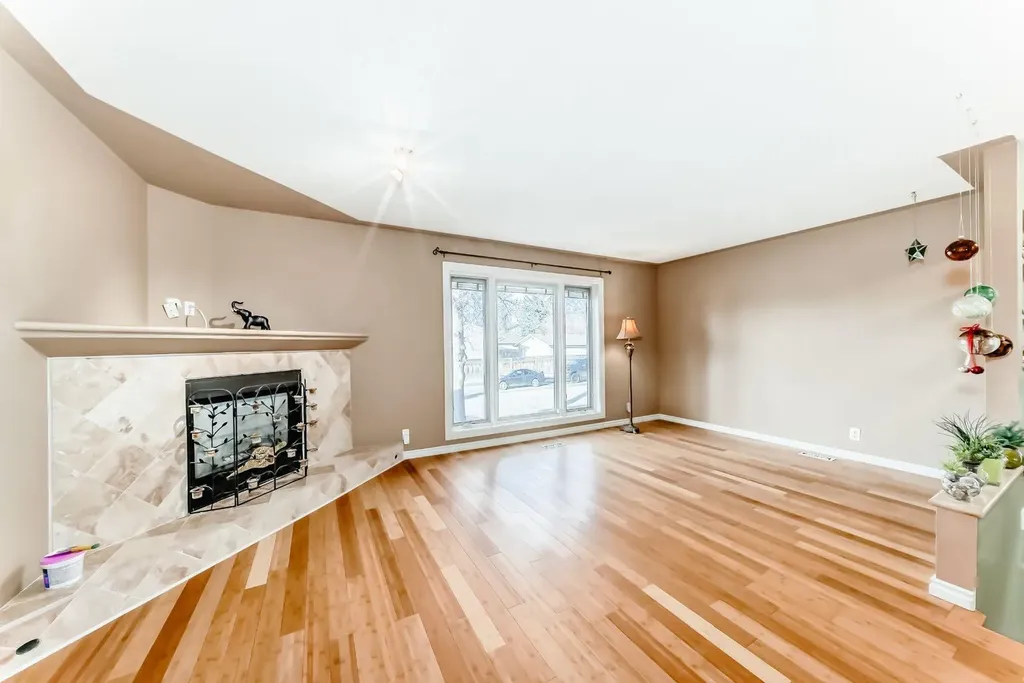 274 Templeview Way NE Calgary AB T1Y 3Y9