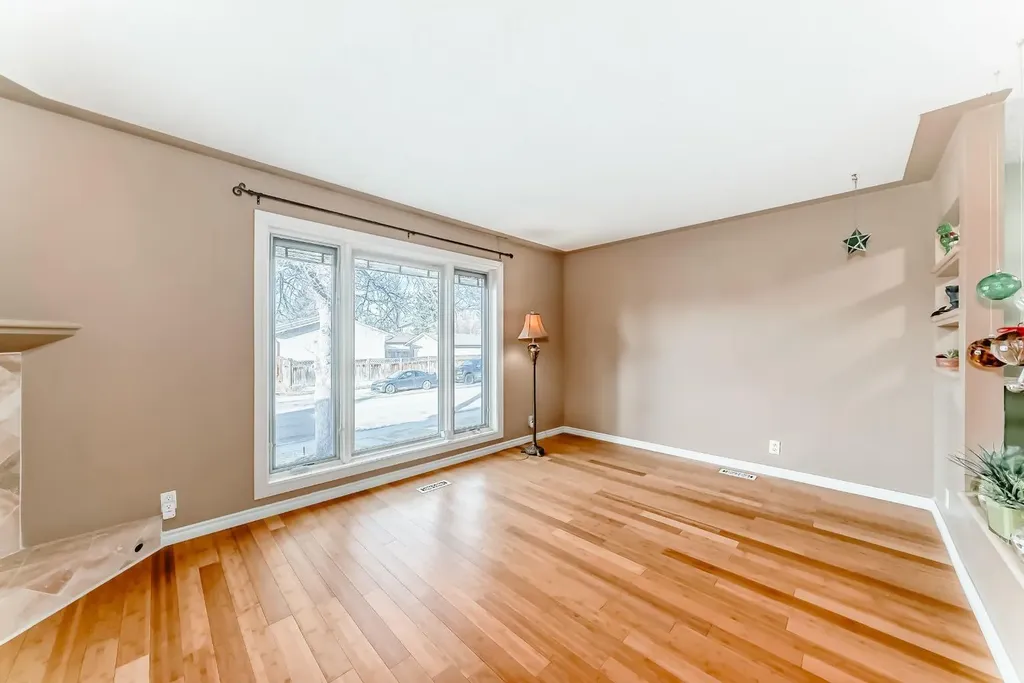 274 Templeview Way NE Calgary AB T1Y 3Y9