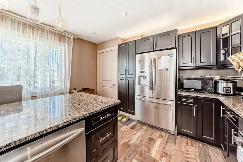 2508 Morley Trail NW Calgary AB T2M 4G6