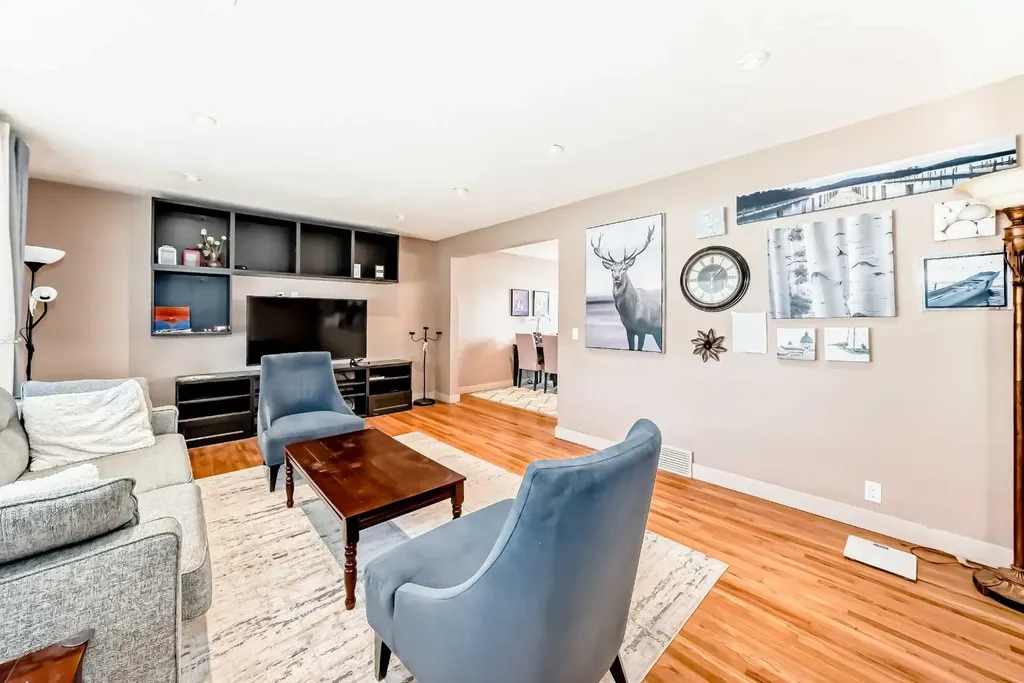 2508 Morley Trail NW Calgary AB T2M 4G6