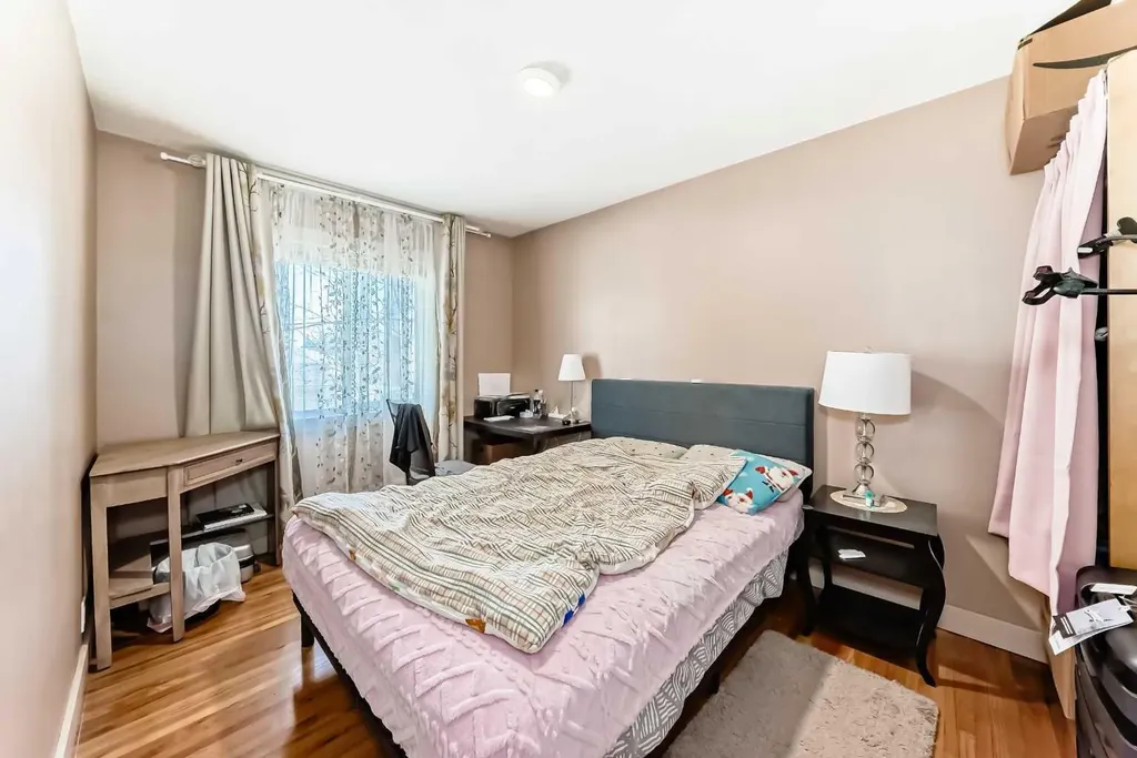2508 Morley Trail NW Calgary AB T2M 4G6