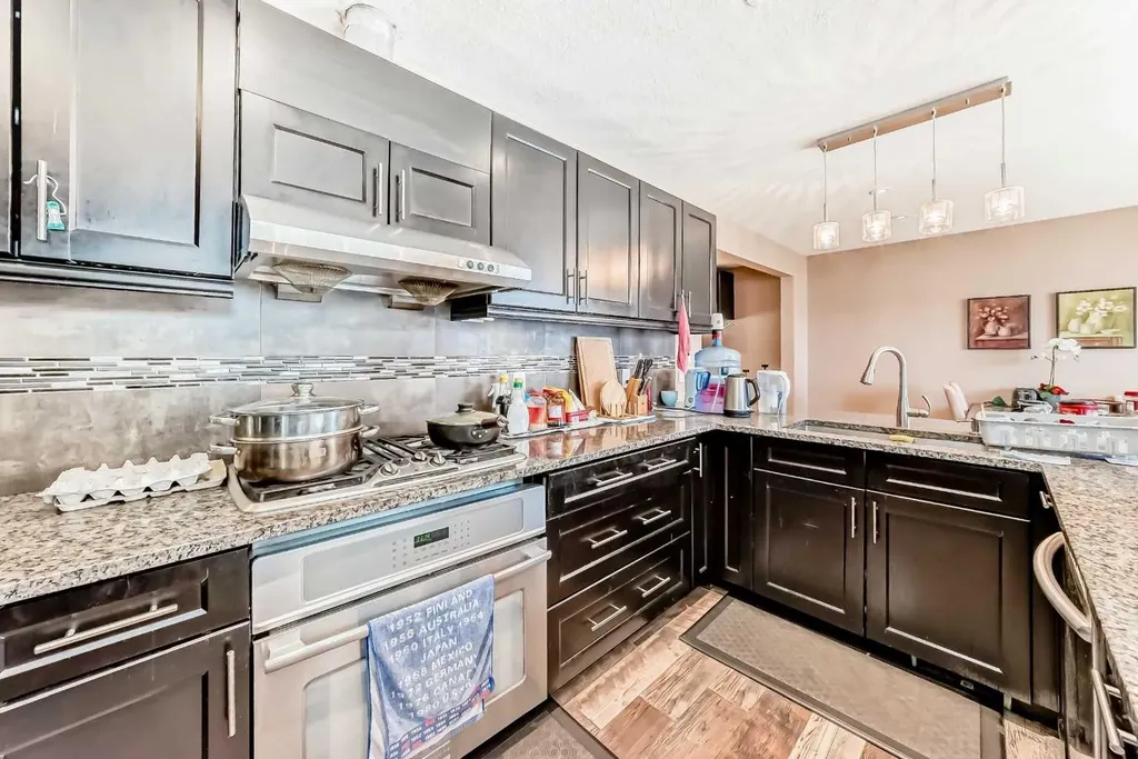 2508 Morley Trail NW Calgary AB T2M 4G6