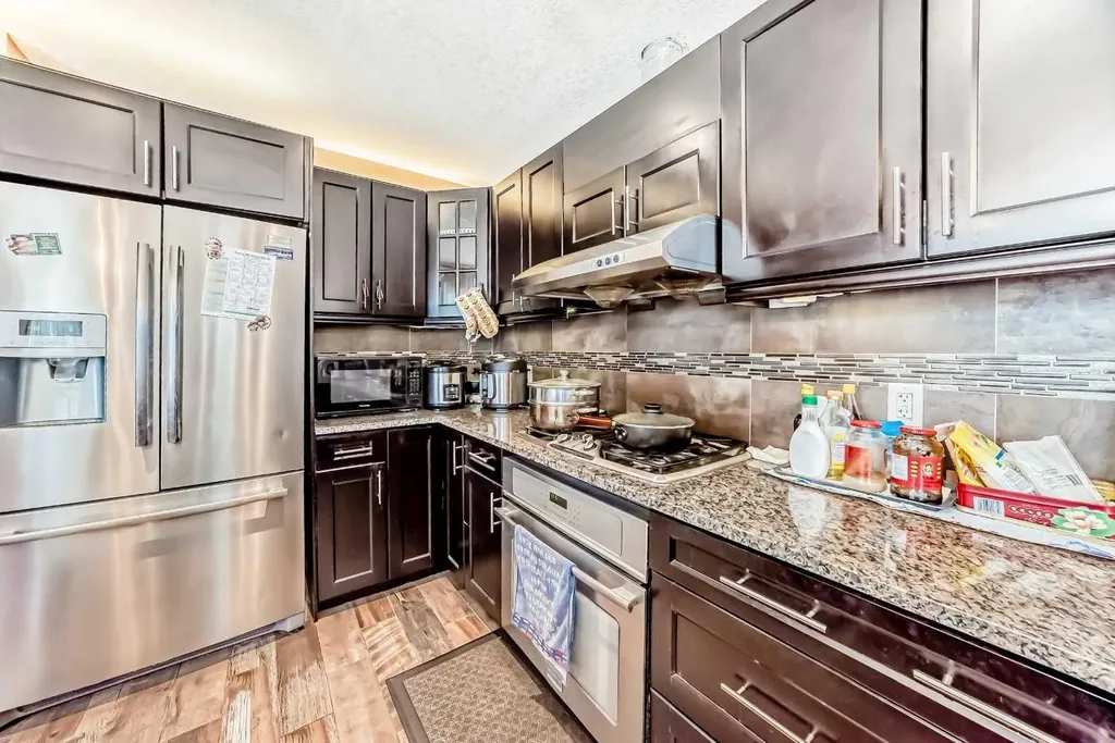2508 Morley Trail NW Calgary AB T2M 4G6