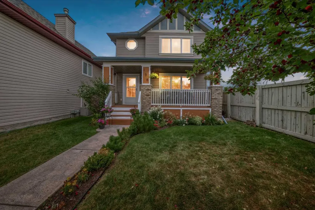 198 Copperfield Gardens SE Calgary AB T2Z 4C2