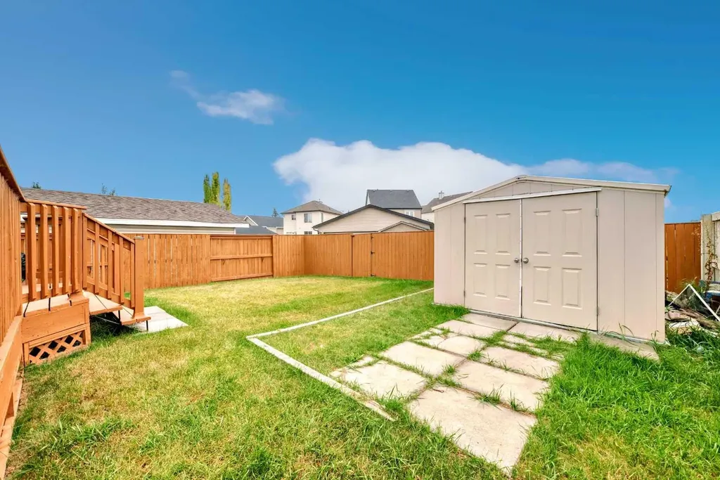 198 Copperfield Gardens SE Calgary AB T2Z 4C2