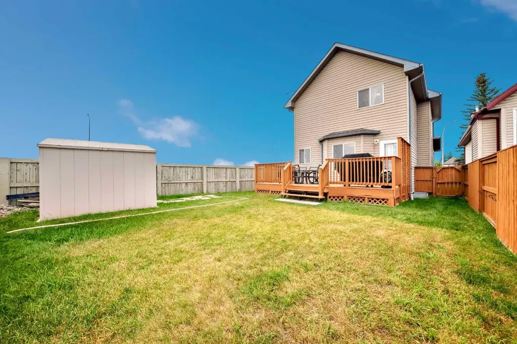 198 Copperfield Gardens SE Calgary AB T2Z 4C2