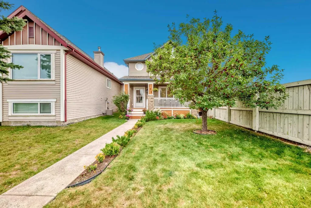 198 Copperfield Gardens SE Calgary AB T2Z 4C2