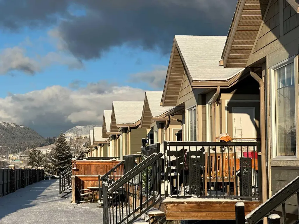 17 Ironstone Drive Coleman AB T0K 0E0