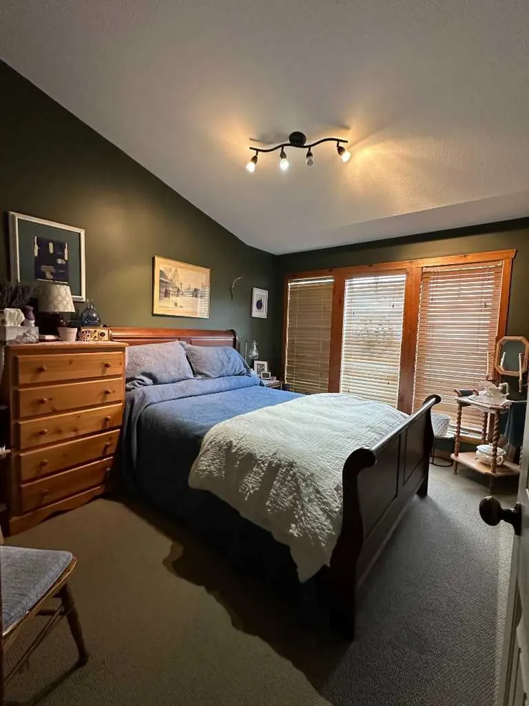 17 Ironstone Drive Coleman AB T0K 0E0