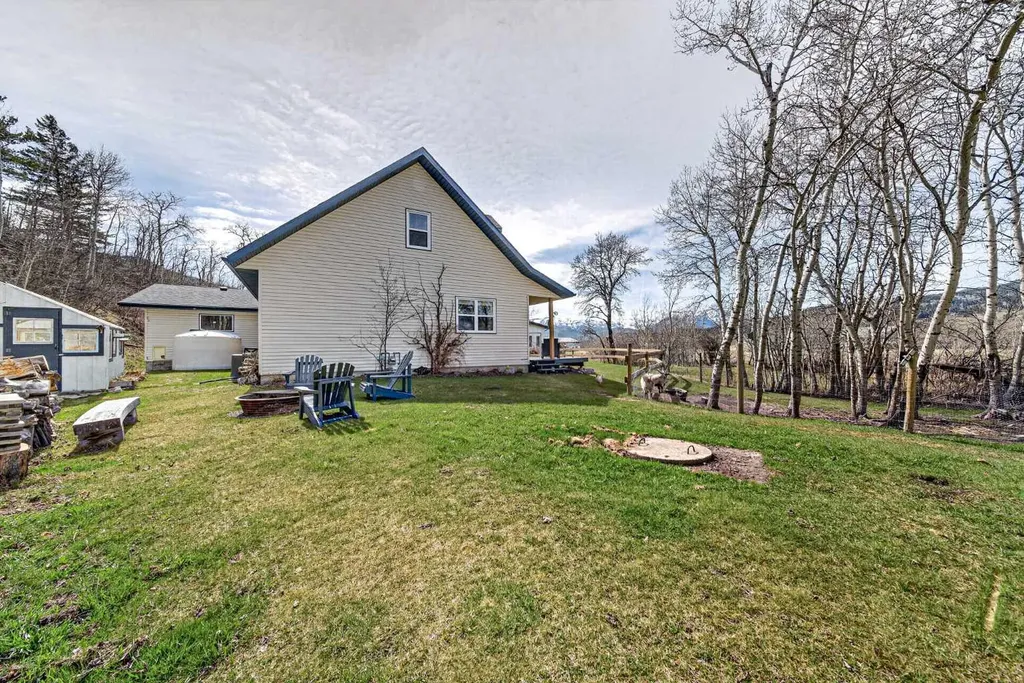 5 Villa Vega Acres Lundbreck AB T0K1W0