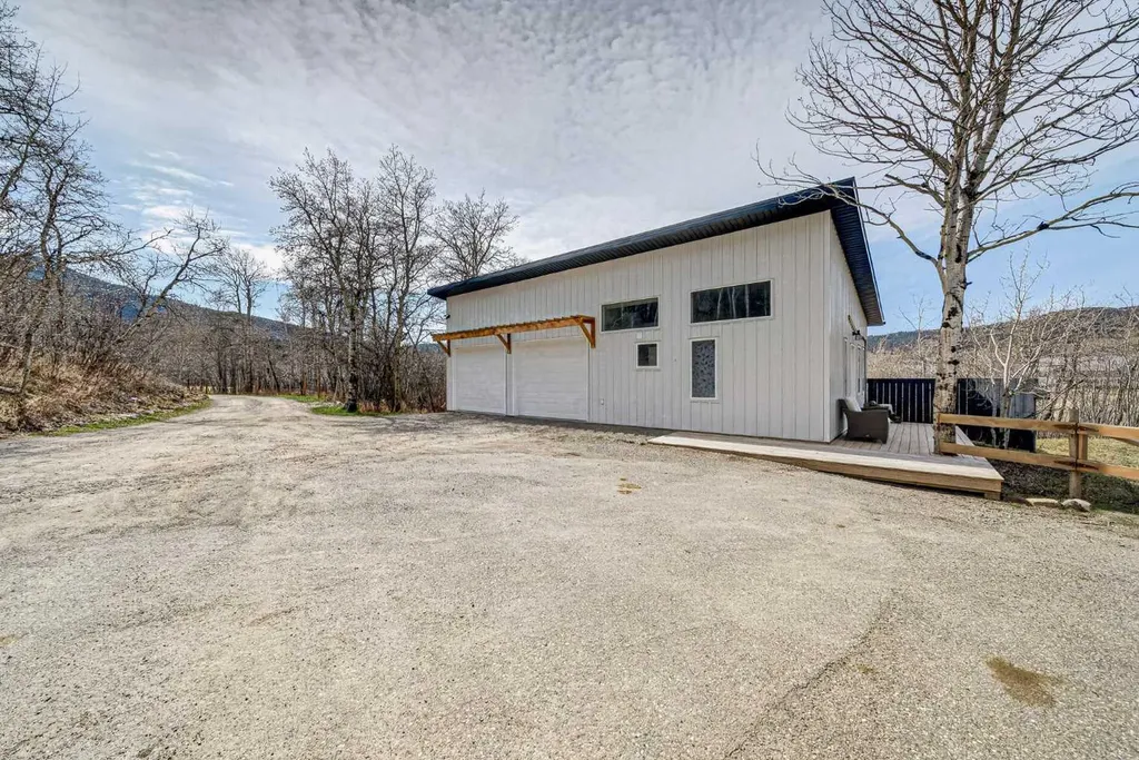 5 Villa Vega Acres Lundbreck AB T0K1W0