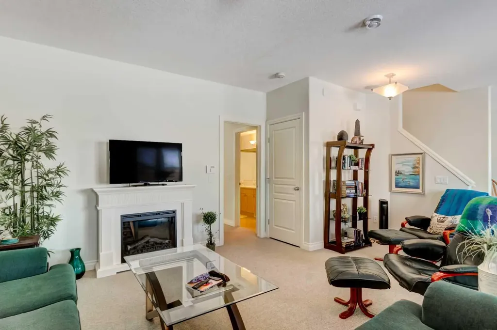 55 Tucker Circle Okotoks AB T1S 2K1